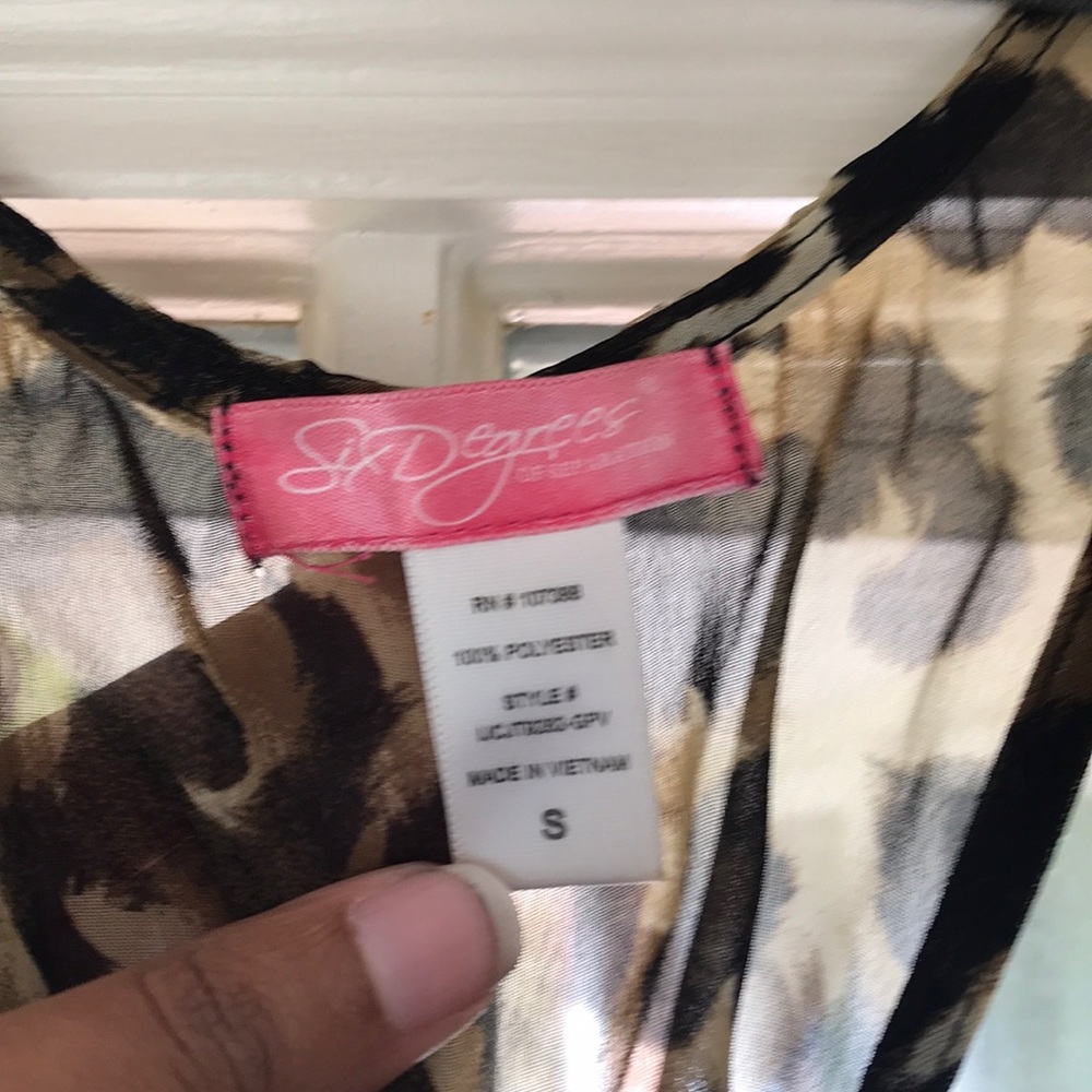 Leopard Print Top - Picture 2 of 2